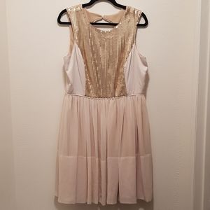 EUC Max&Cleo Modcloth Cream and Gold Chiffon Dress